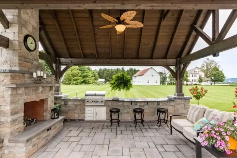 Best Hardscape Design for Outdoor Kitchens: Definitive Pillar Guide