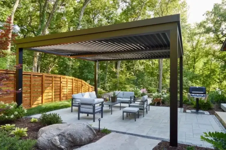 Top Outdoor Living Experiences in America: Definitive Pillar Guide